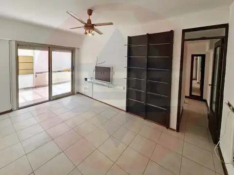 Departamento tipo casa 83 m² 2 dormitorios c/gran patio Villa Crespo Apto Profesional y Comercial