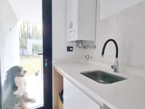 Casa en Venta en Plottier, USD 420.000