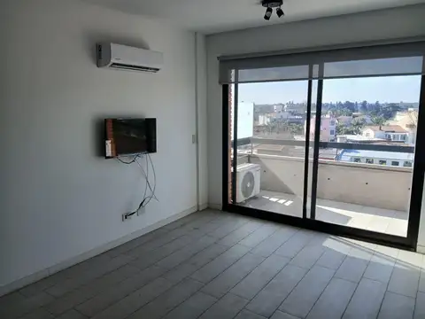 Avda. Angel T. de Alvear 300, Piso 4