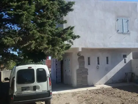 Depto Tipo Casa 10 ambientes con 5 baños