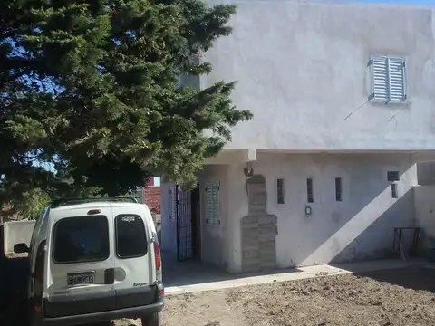 Depto Tipo Casa 10 ambientes con 5 baños