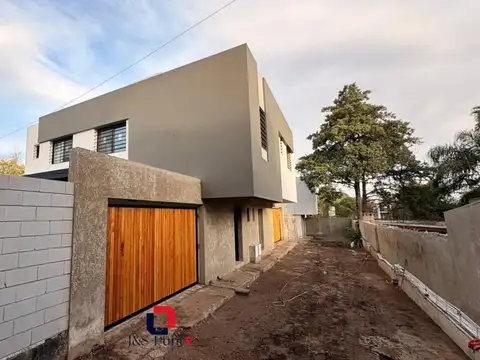 Duplex en un housing de arguello
