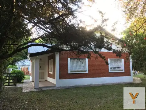 Quinta en Venta - 3 Dormitorios 2 Baños - 872mts - La Plata