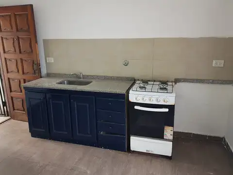 2 AMBIENTES CON PATIO