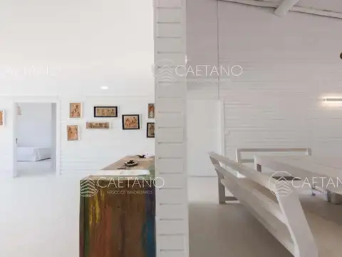 Casa 4 ambientes con 4 baños