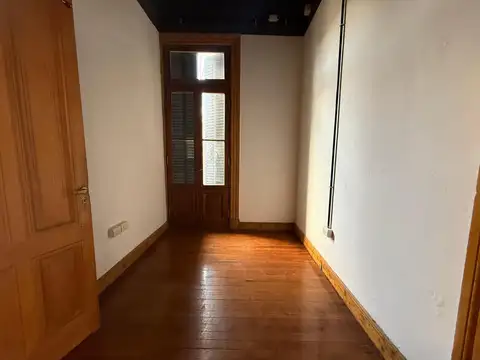 Depto Tipo Casa en Alquiler de 6 ambientes