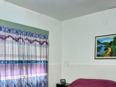 Casa 6 ambientes con 1 baño