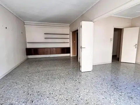 Departamento 4 ambientes con 2 baños