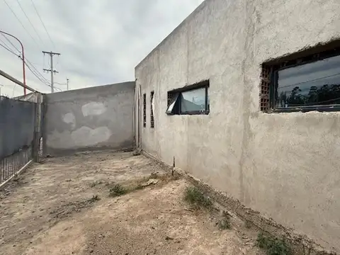 En Venta | Casa de 2 Dormitorios | B higinio II | Cipolletti