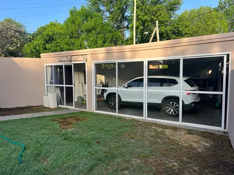 VENTA CASA DE VICENZO CHICO  3 AMB PILAR APTO CRED