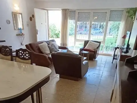 CASA EN VENTA CUATRO AMBIENTES EN LOS TRONCOS