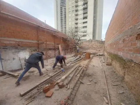 Galpon, Almagro, Abasto, Lavalle 3300 sup. cub. 257m2