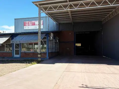 Alquiler de Galpón y oficinas en zona industrial Maipú