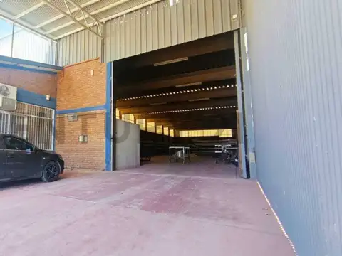 Galpon en Alquiler 150  mts Fondo