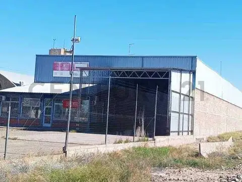 Alquiler de Galpón y oficinas en zona industrial Maipú
