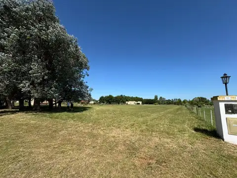 ADG. Oportunidad! Lote en La Cecilia Club de Campo