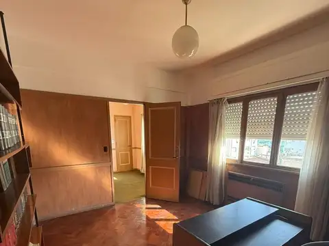 Oficina en Alquiler 50 años