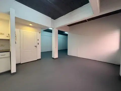 VENTA OFICINAS COMERCIAL A ESTRENAR, MERLO CENTRO