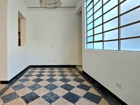 VENTA PH 2 AMBIENTES PATIO RECICLADO MONTE CASTRO