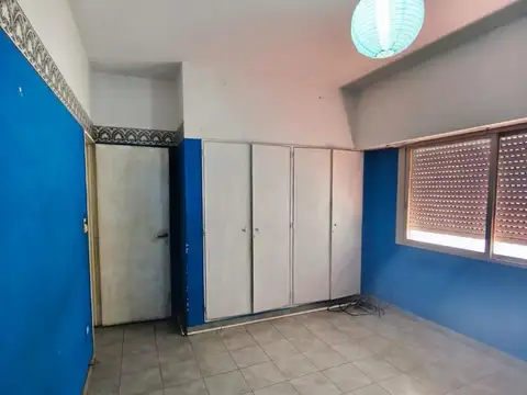 Se VENDE Duplex 3 ambientes con espacio guarda coches