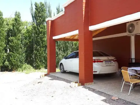 Casa 5 ambientes con 2 baños