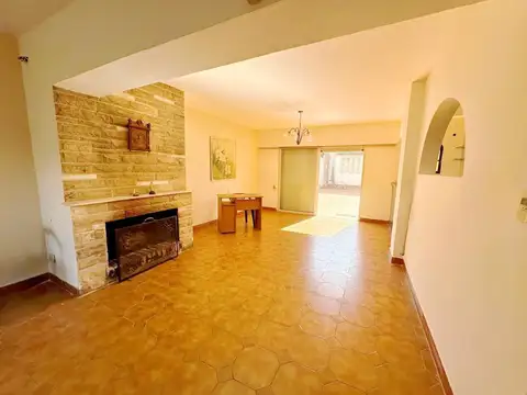 Casa en venta, próxima al centro de Concordia
