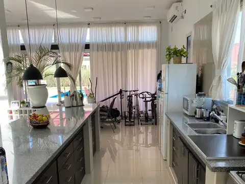 Casa en venta en Altos de Campo Grande Pilar