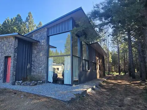 CASA EN VENTA - DOS VALLES - BARILOCHE- 3 DORM,3 BAÑOS, APTA CREDITO
