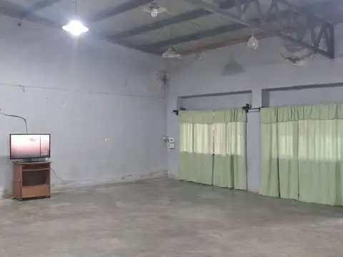 Casa 10 ambientes con 5 baños