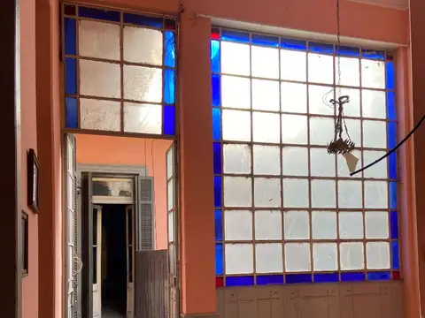 CASA ANTIGUA, (2 unidades) CON LOTE PROPIO