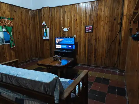 Casa 3 ambientes con 1 baño