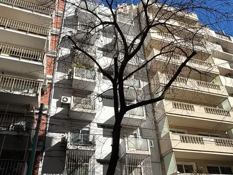 MONOAMBIENTE en VENTA con BALCON TERRAZA - PAGANO y AUSTRIA. RECOLETA