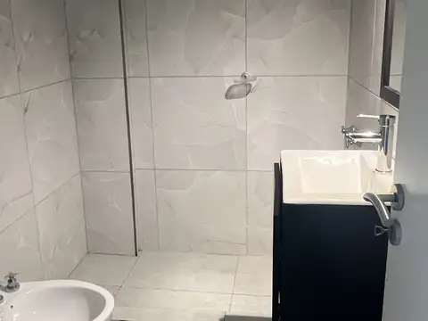 Fischetti 4700, Piso 6