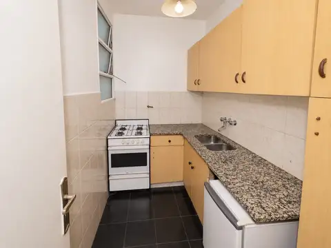 Marcelo Torcuato De Alvear 700