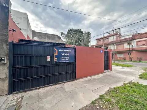 CASA 3 AMBIENTES REFACCIONADA A NUEVO EN VILLA BALLESTER