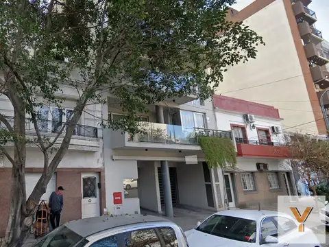 Cochera en venta - 12Mts2 - Villa del Parque