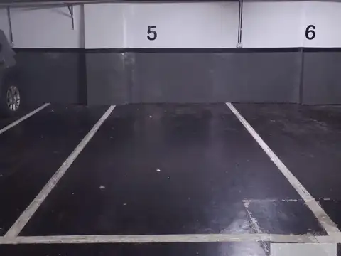 Cochera en venta - 12Mts2 - Villa del Parque