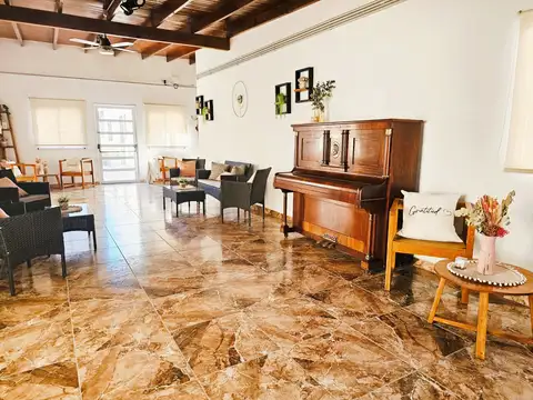 Local en Alquiler en Barrio Universitario, $ 5.000.000