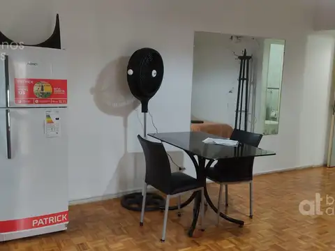 Av. Corrientes  al 700