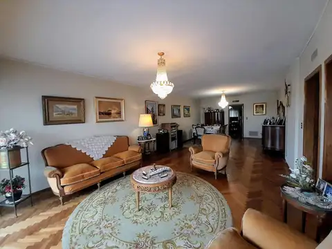 Departamento en Venta de 4 dormitorios
