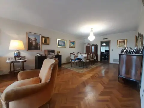 Departamento en Venta de 5 ambientes