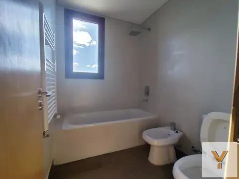 Casa en Venta en Countries y Barrios Cerrados en Ezeiza, USD 620.000