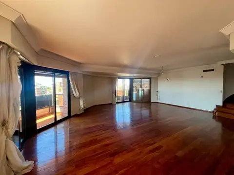 Departamento en Venta de 4 dormitorios