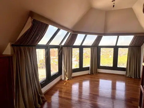 Departamento en Venta de 4 dormitorios