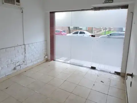 Local en Venta 40 años