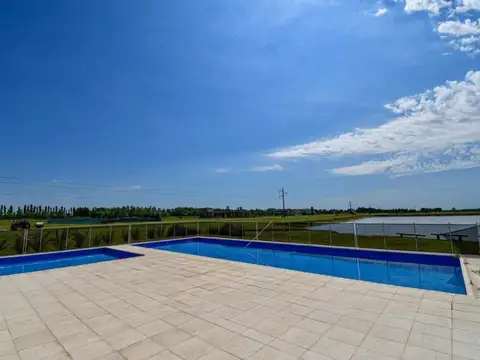 Terreno en venta en Haras de Funes Lote de 1704m2