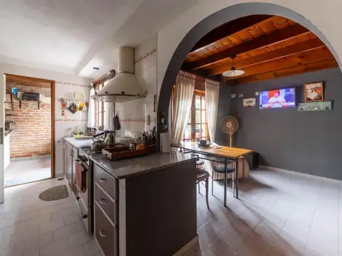Depto Tipo Casa en Venta con 1 cocheras