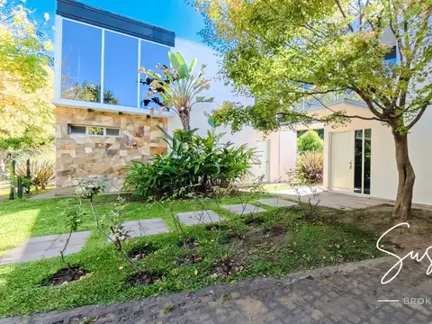Casa en Venta al Este