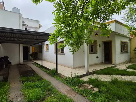 CASA 3 AMB.+DUPLEX 3 AMB.-VENTA-J. MARMOL-