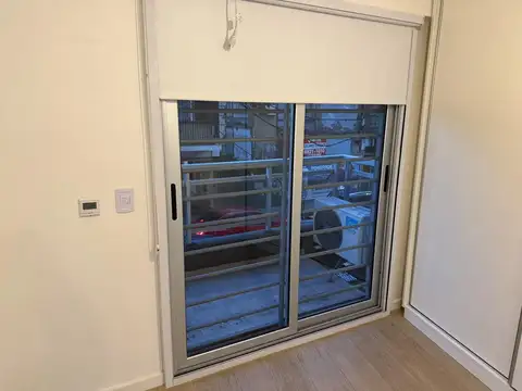 Departamento en Alquiler en Parque Centenario, $ 650.000